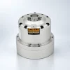 X01-010 一体化机器人关节模组，浅银灰背景产品展示图